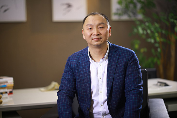 亿美软通ceo